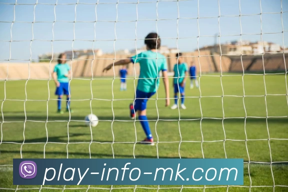 07AC米兰对阵曼联的首发阵容分析与战术解析